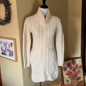 ARAN MOR IRELAND Size Small Long Fisherman Sweater Ecru Cableknit Zip Front